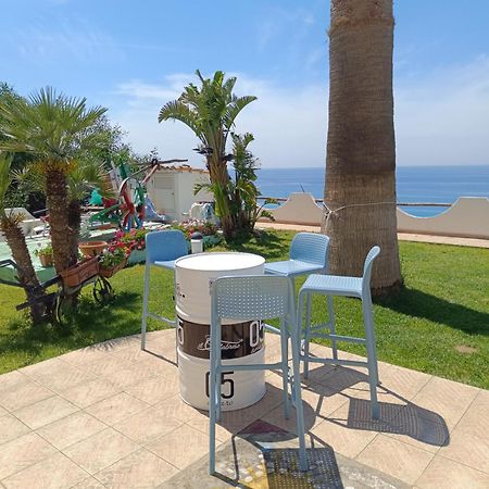 Appartamento Residenza Stefanelli Capo Vaticano Esterno foto