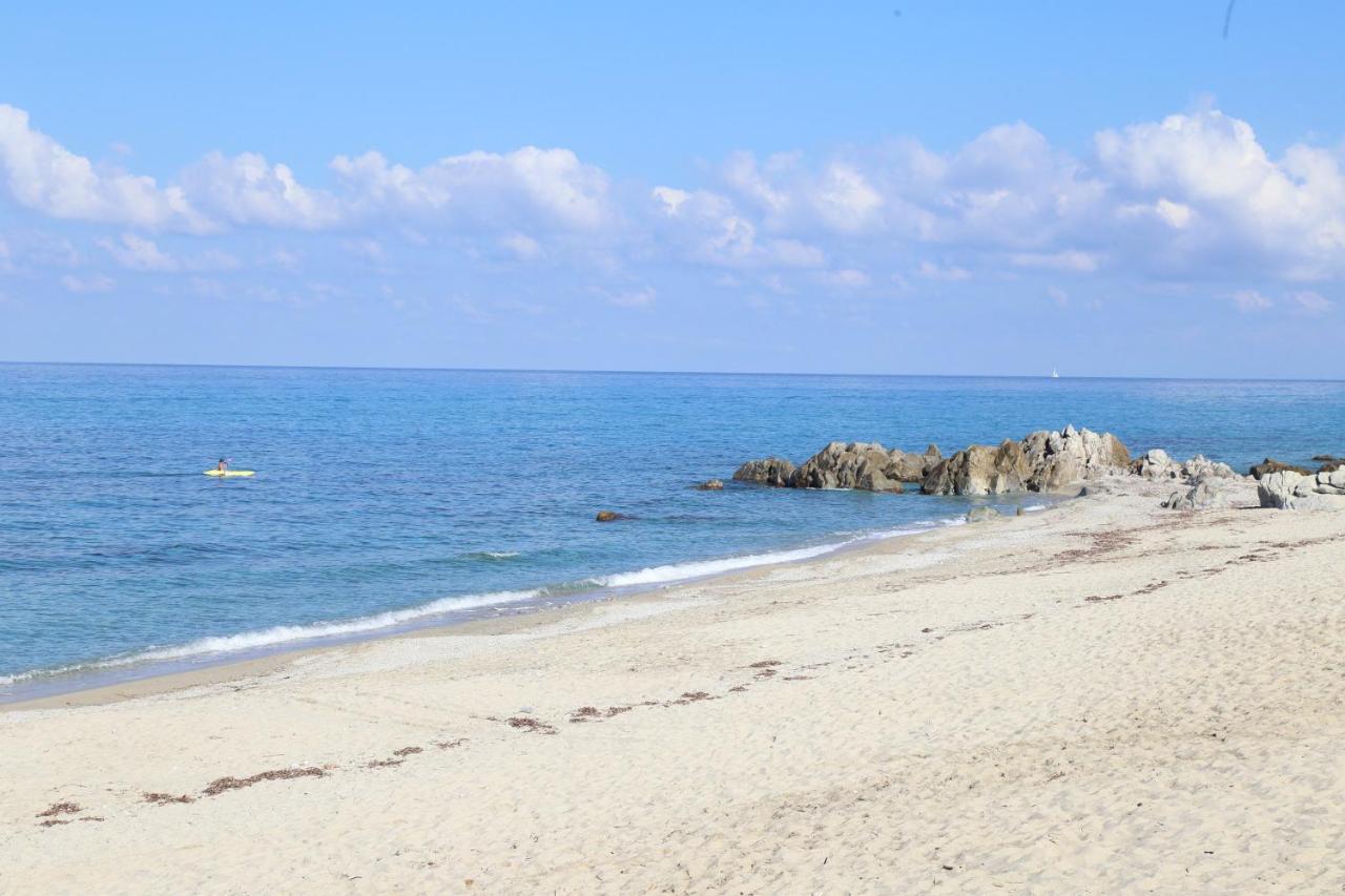 Appartamento Residenza Stefanelli Capo Vaticano Esterno foto