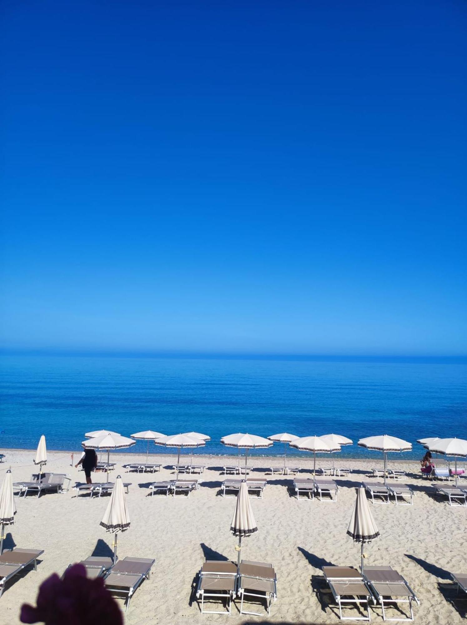 Appartamento Residenza Stefanelli Capo Vaticano Esterno foto
