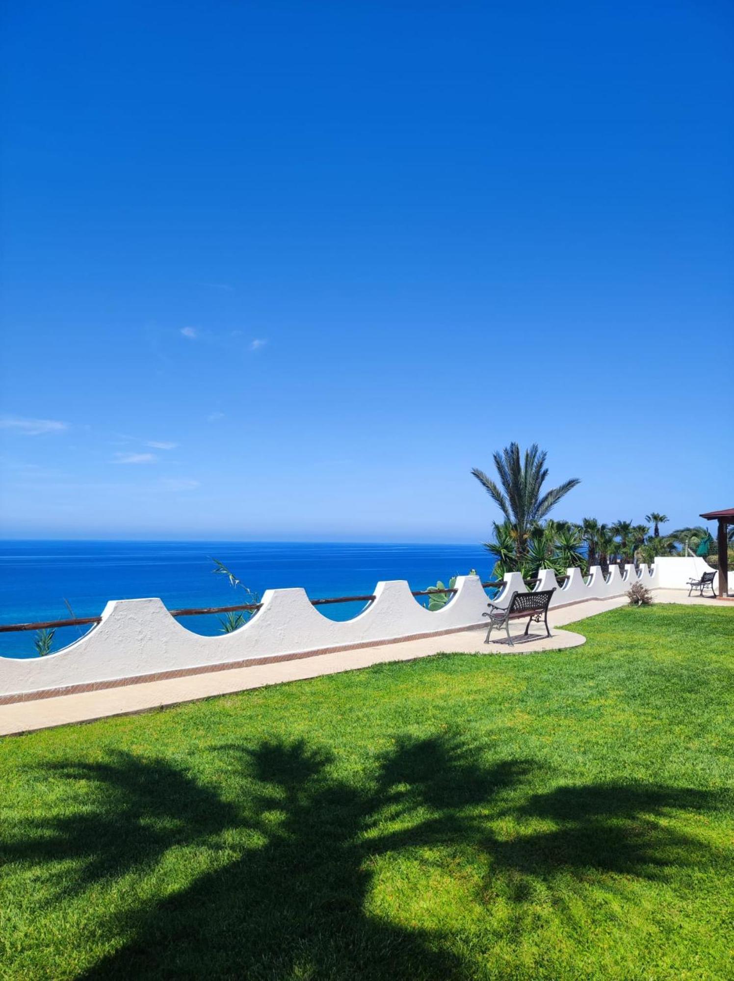 Appartamento Residenza Stefanelli Capo Vaticano Esterno foto