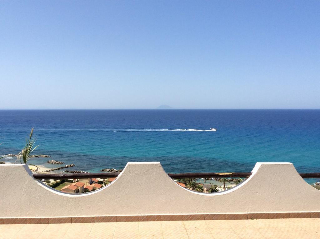 Appartamento Residenza Stefanelli Capo Vaticano Esterno foto